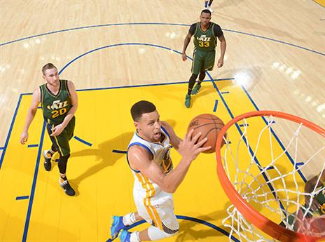 לא משחק גדול, אבל בלתי נשכח אין לו טווח. קרי עם עוד סל לא ייאמן (gettyimages)