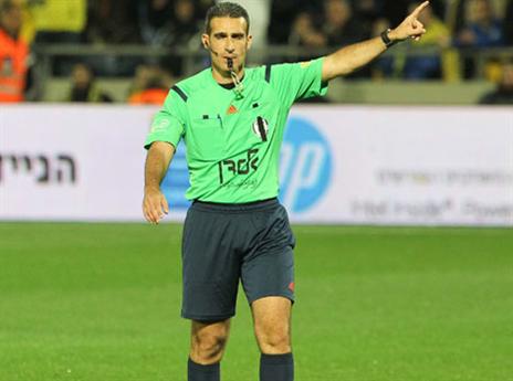 אלון יפת. בפעם האחרונה ששפט את מכבי ת"א, זה הסתיים בתיקו בדרבי (אלן שיבר)