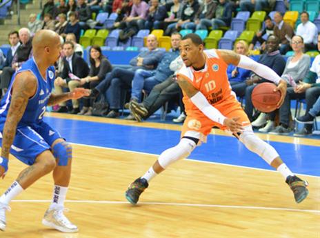ראשל"צ הפסידה לבלתי מנוצחת במפעל (Fraport Skyliners)