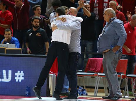 אברהמי מאושר. ניצחון יקר מפז (צילום: לירון מולדובן)