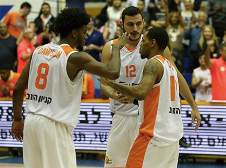 הנציגה הישראלית הבכירה (אלן שיבר)