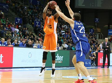 דוסון. לא הופיע למשחק השלישי (Tim Dannenberg)