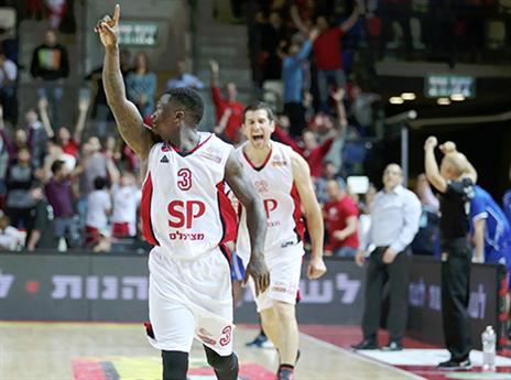 עשה קליי תומפסון. רובינסון (אלן שיבר)