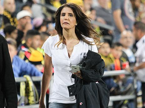 גם היא בירכה את שהר. ברקת (דני מרון)