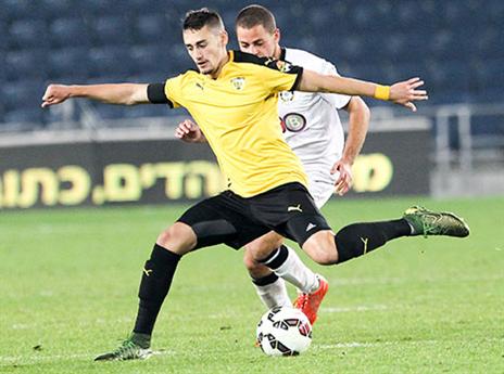 אצילי. "שיחה לא נעימה עם טביב" (אלן שיבר)