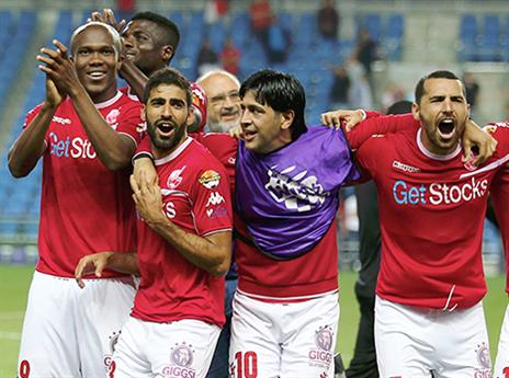 שחקני ב"ש חוגגים (אלן שיבר)