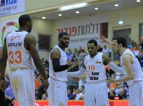 הכתומים חגגו ברבע השני (אודליה מטרי, מכבי ראשון לציון)