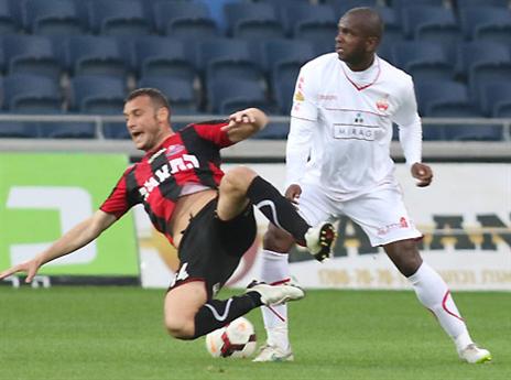 סליחי. יחזור להפועל חיפה? (יוסי שקל)