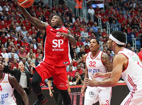 הופעת ענק של כוכב הפועל ת"א (דני מרון)