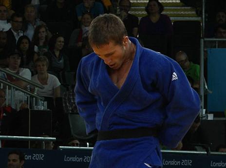 ארשנסקי. יישאר בבית