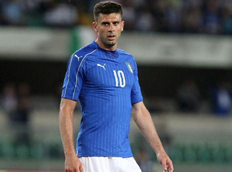 מוטה עם החולצה המחייבת. האוהדים זועמים (getty)