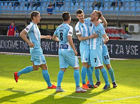 4 אליפויות, 3 גביעים (צילום: פייסבוק גוריצה)