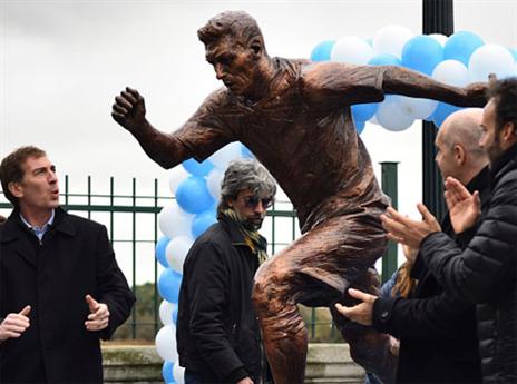 הפסל של מסי (Getty)