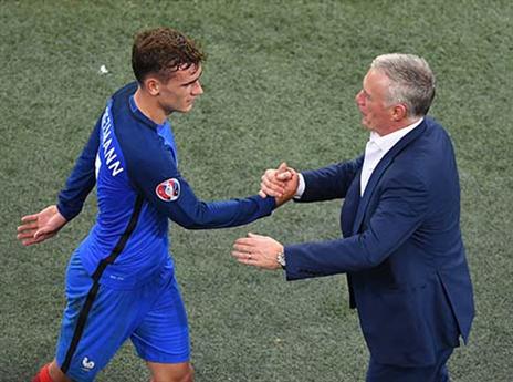 דשאן עם גריזמן. יניף גביע גם כמאמן? (Getty)