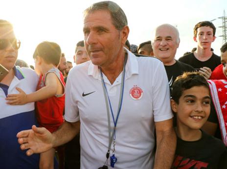 יבחן את זגורי וביטון. גוטמן (דני מרון)