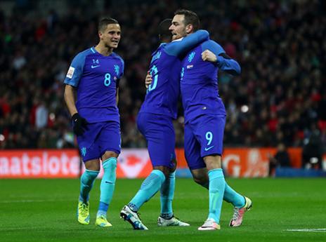 יאנסן חוגג במדי הולנד. צפוי לו עתיד מזהיר (getty)