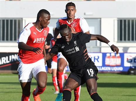 מתרגל למדים החדשים. מאנה (GETTYIMAGES)