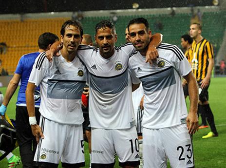 חיוכים אצל סגנית האלופה (צילום: אודי ציטיאט)