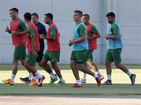 "הדיבורים על מחנה אימון מוצלח? פרימו לא קונה את זה (האתר הרשמי של מכבי חיפה)