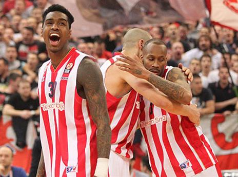 קינסי שיתף פעולה עם צירבס ומילר בכוכב האדום בלגרד (getty)