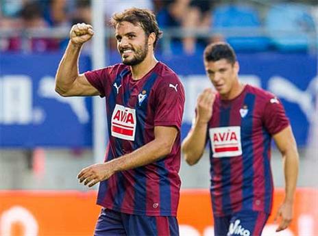 פדרו לאון אחרי שער הניצחון (Getty)