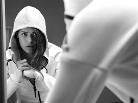 "stay focus". אנה איבנוביץ'