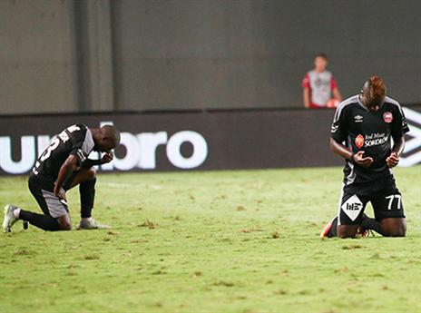 מסתכלים על הליגה מלמטה. שחקני רעננה (דני מרון)