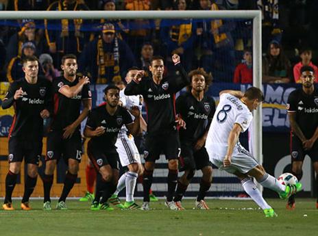 יעשה קאמבק? סטיבן ג'רארד (gettyimages)