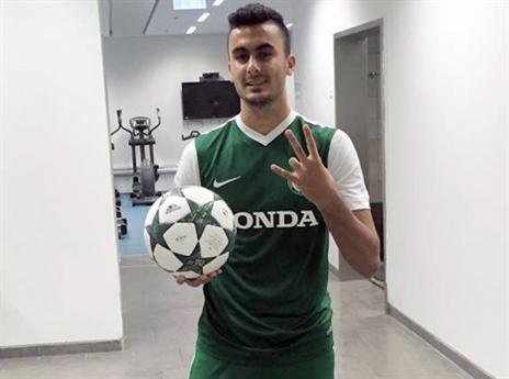 מוחמד עוואד. האוהדים כבר מאוהבים (מתוך פייסבוק)