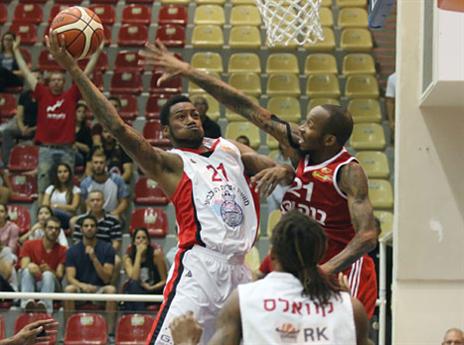 קינזי מול גריפין. זה שניצח וזה שהפסיד (מנהלת הליגה)