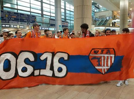 "שמח לחזור לראשון לציון". דוסון והאוהדים