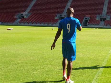 וואקמה לא התאמן עם החברים