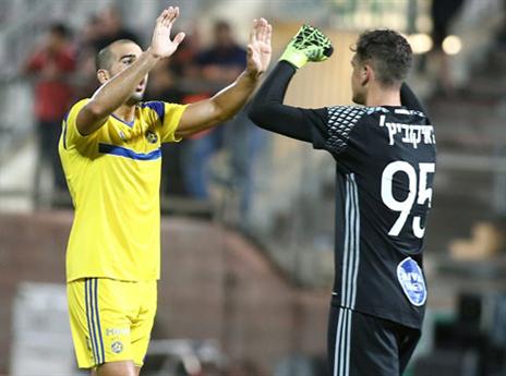 "אין למכבי ת"א בעיה בהגנה" (אלן שיבר)