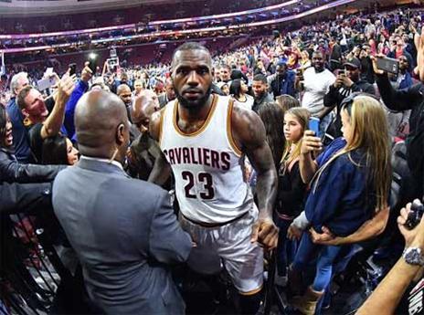 "לקלוע נקודות אף פעם לא הייתה מטרה מבחינתי". לברון (טוויטר)