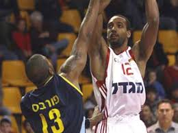 קרוב לעוד קדנציה. תומפסון