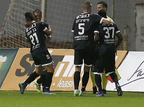 אשקלון חוגגת. עצרה את הסחף השלילי (צילום: אלן שיבר)