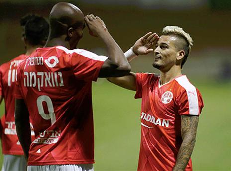 וואקמה ובוזגלו חוגגים. ניצחון שביעי רצוף לב"ש (אלן שיבר)