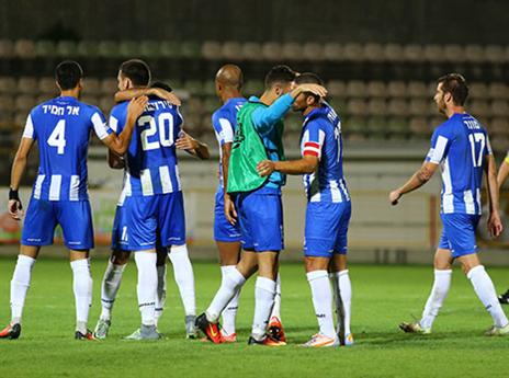 לא זקוקים לזרים. שחקני מ.ס אשדוד (לירון מולדובן)