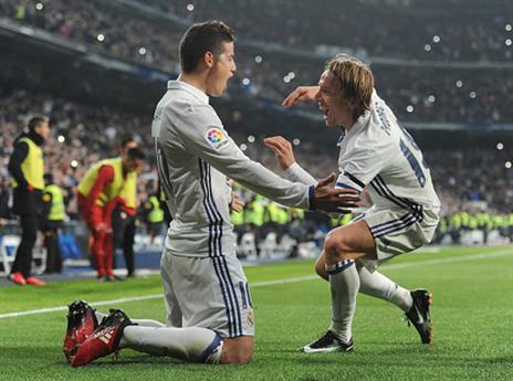 הבלאנקוס דרסו בהרכב חסר (getty)