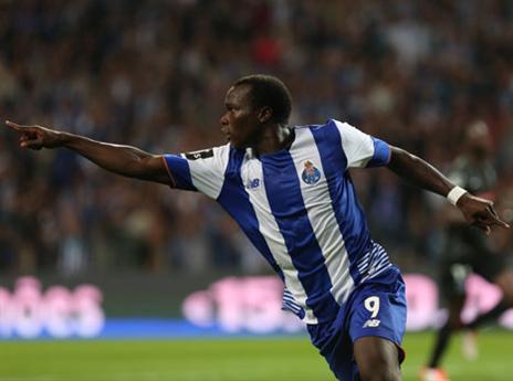 חוגג במדי פורטו. אבובקאר (gettyimages)