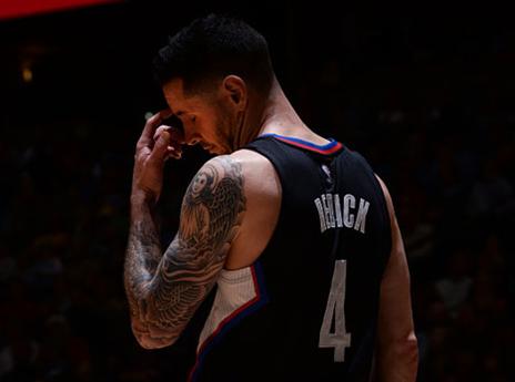 עוד הפסד ללא כריס פול. ג'יי ג'יי רדיק (getty)