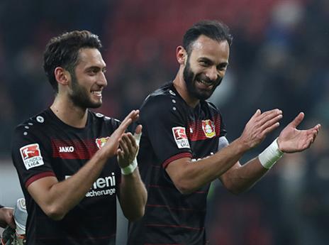 צמד לטורקי בניצחון לברקוזן (getty)