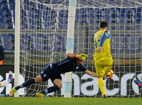 אינגלס מעניק לקייבו ניצחון דרמטי (Getty)