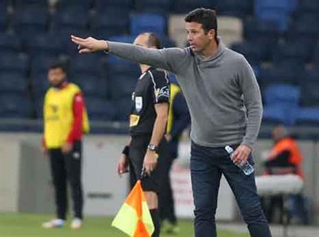 אוואט. לא קיבל קשר אחורי