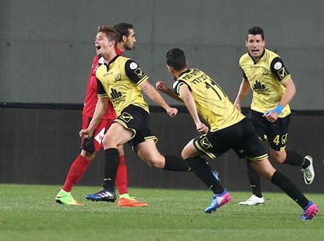 קלטינס. מעדיף את תפקיד הקשר (אלן שיבר)