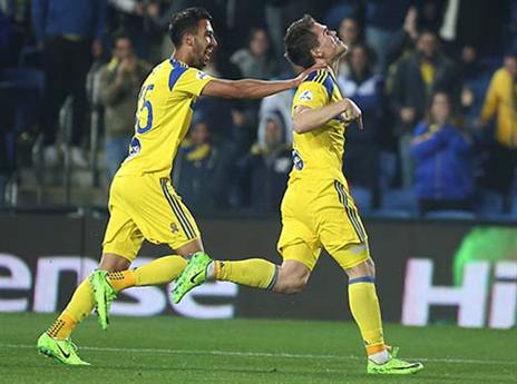 "משתדלים לחפש את קיארטנסון במהלך המשחק" (אלן שיבר)