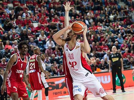 ה-MVP של המשחק, גינת (מנהלת הליגה)