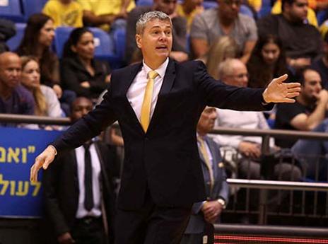 "חייבים לכבד כל משחק", בגאצקיס (אלן שיבר)