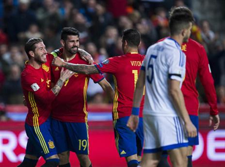 אפילו קוסטה השתתף בחגיגה (Getty)