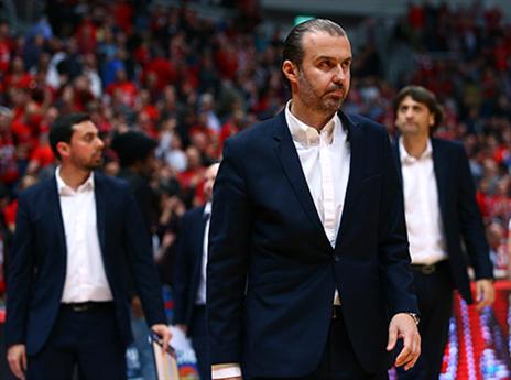 פיאניג'אני. "יש שחקנים עם רגליים טריות" (מנהלת הליגה)